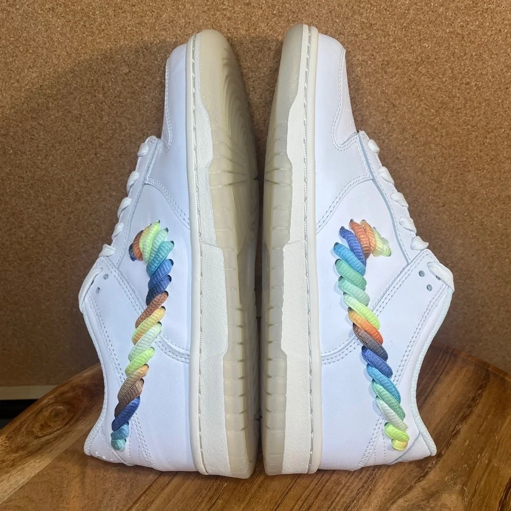Nike
Dunks gs
Rainbow lace swoosh’ - Picture 5 of 12